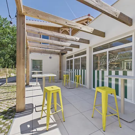 Lance's Right - Pour 3 - Piscine Apartment