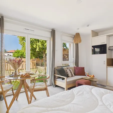 Lance's Right - Pour 3 - Piscine Apartamento